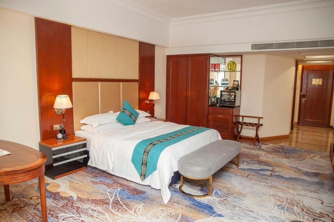 Gladden Hotel Jiangmen Zewnętrze zdjęcie