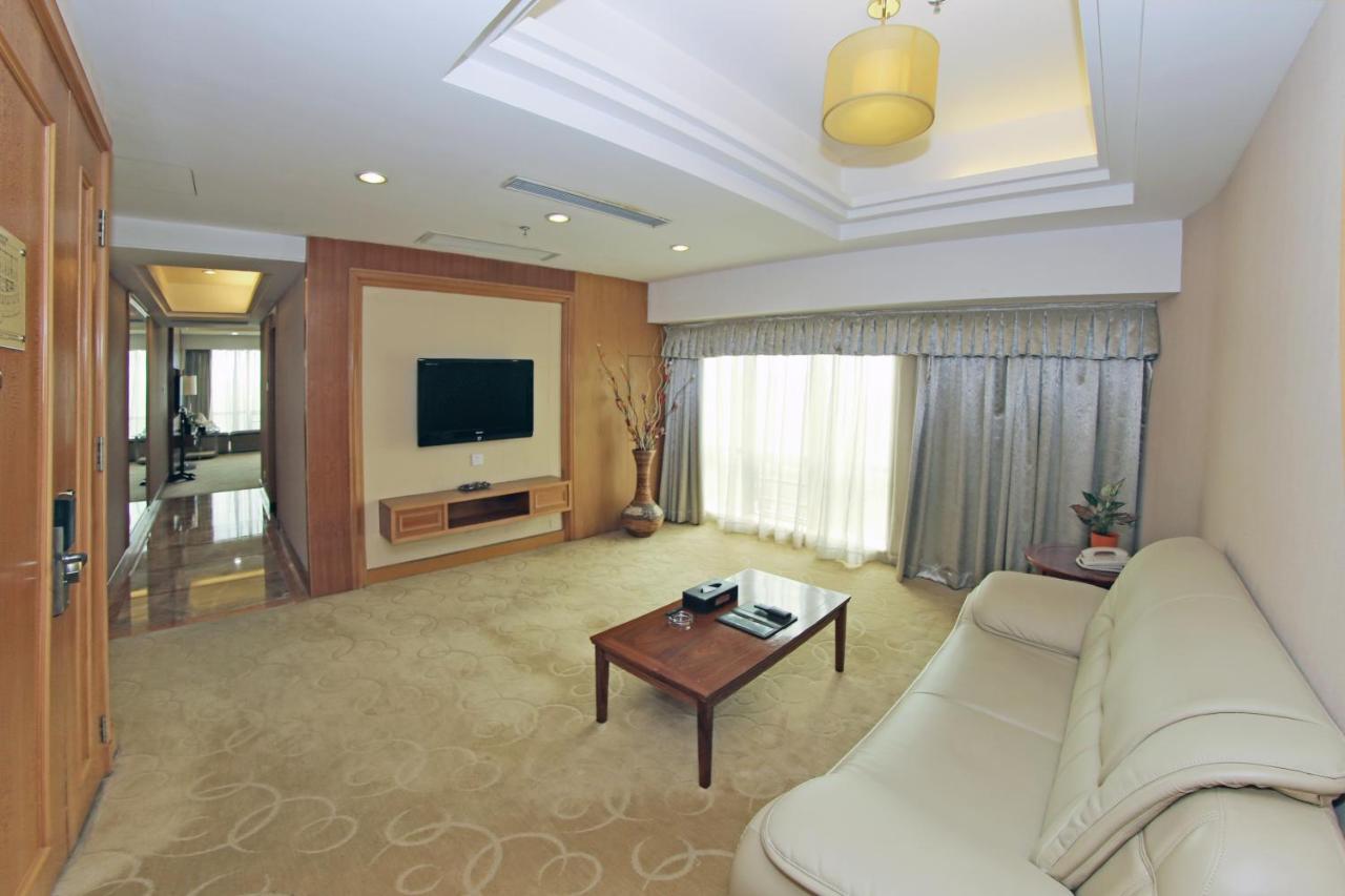 Gladden Hotel Jiangmen Zewnętrze zdjęcie